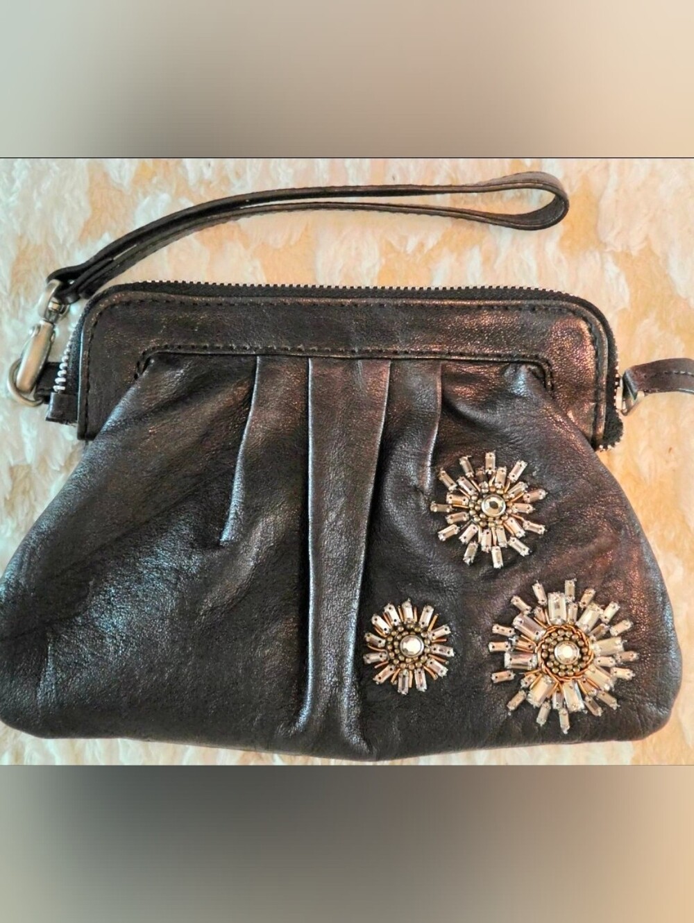 Vintage Fossil "Tessa" Crystal Embellished Leather Wristlet Clutch EUC